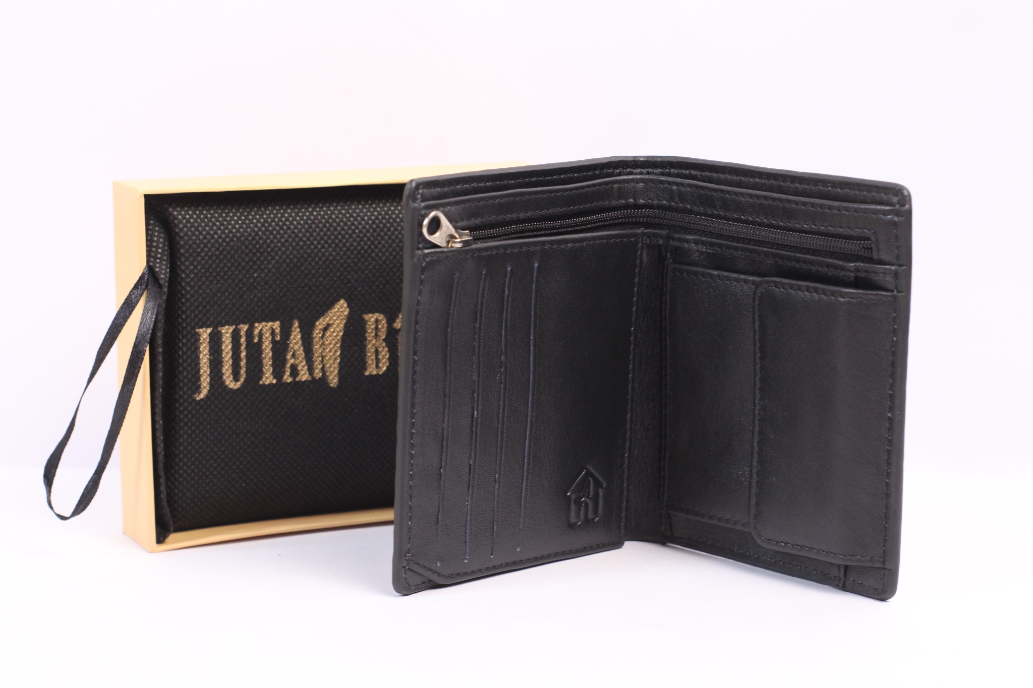 TEXTURED PANEL SHORT WALLET - view 4