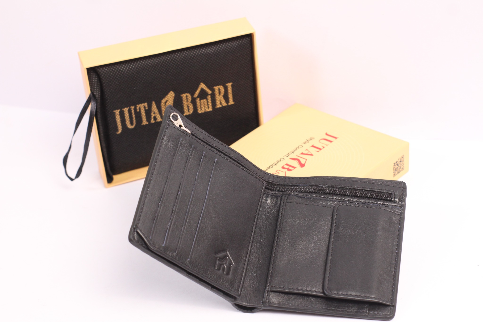 TEXTURED PANEL SHORT WALLET - view 3