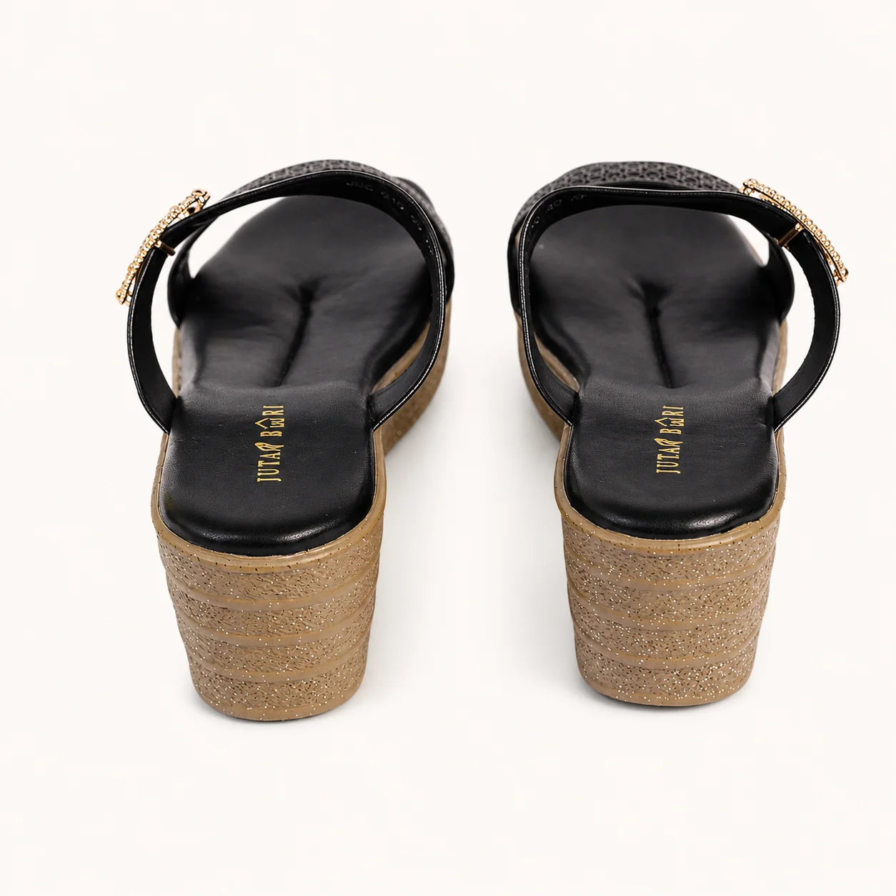 WEDGE SANDALS WITH GOLD RING DETAIL - view 2
